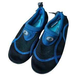 ✅ 5 for $25 - GUC Water Shoes Black & Blue Eur 30 US Little Kid 13